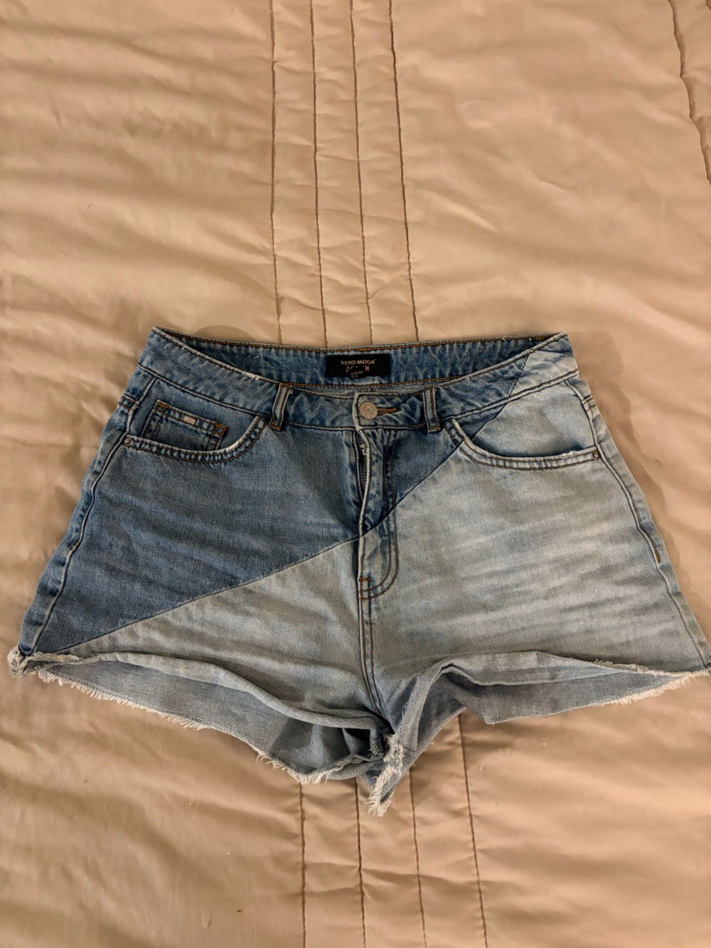 Vero Moda Two-Tone HR Light Blue Denim Shorts
